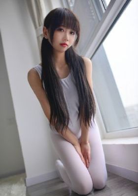 久久久久成人精品免费播放_国语迅雷下载